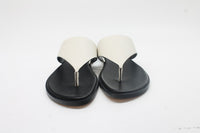 Vince Women's Ellis Leather Thong Sandals Floor Sample