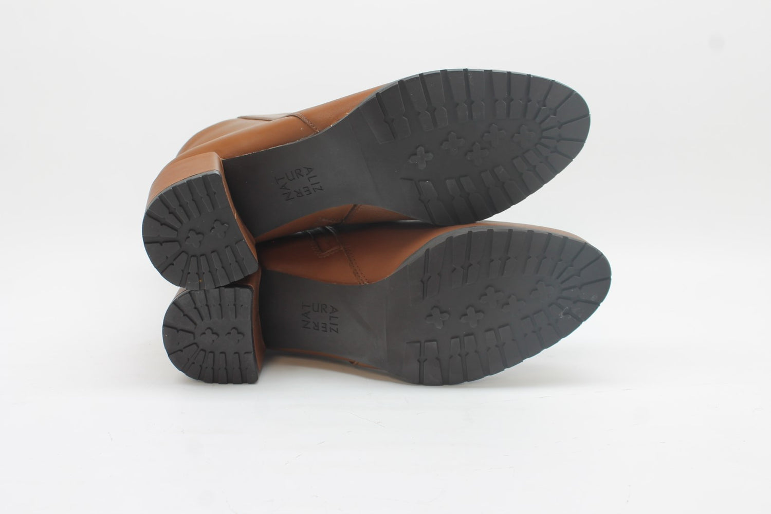 Naturalizer Women's Bay Waterproof Booties Floor Sample