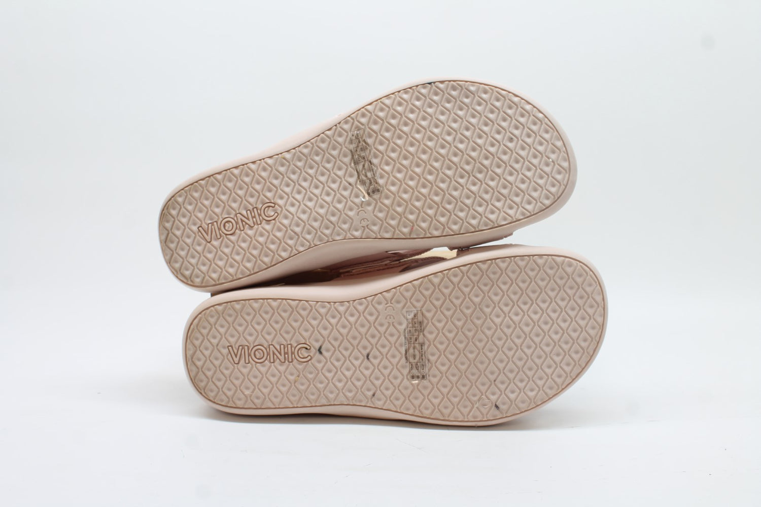 Vionic Women's Merced Cross Strap Sandals Floor Sample