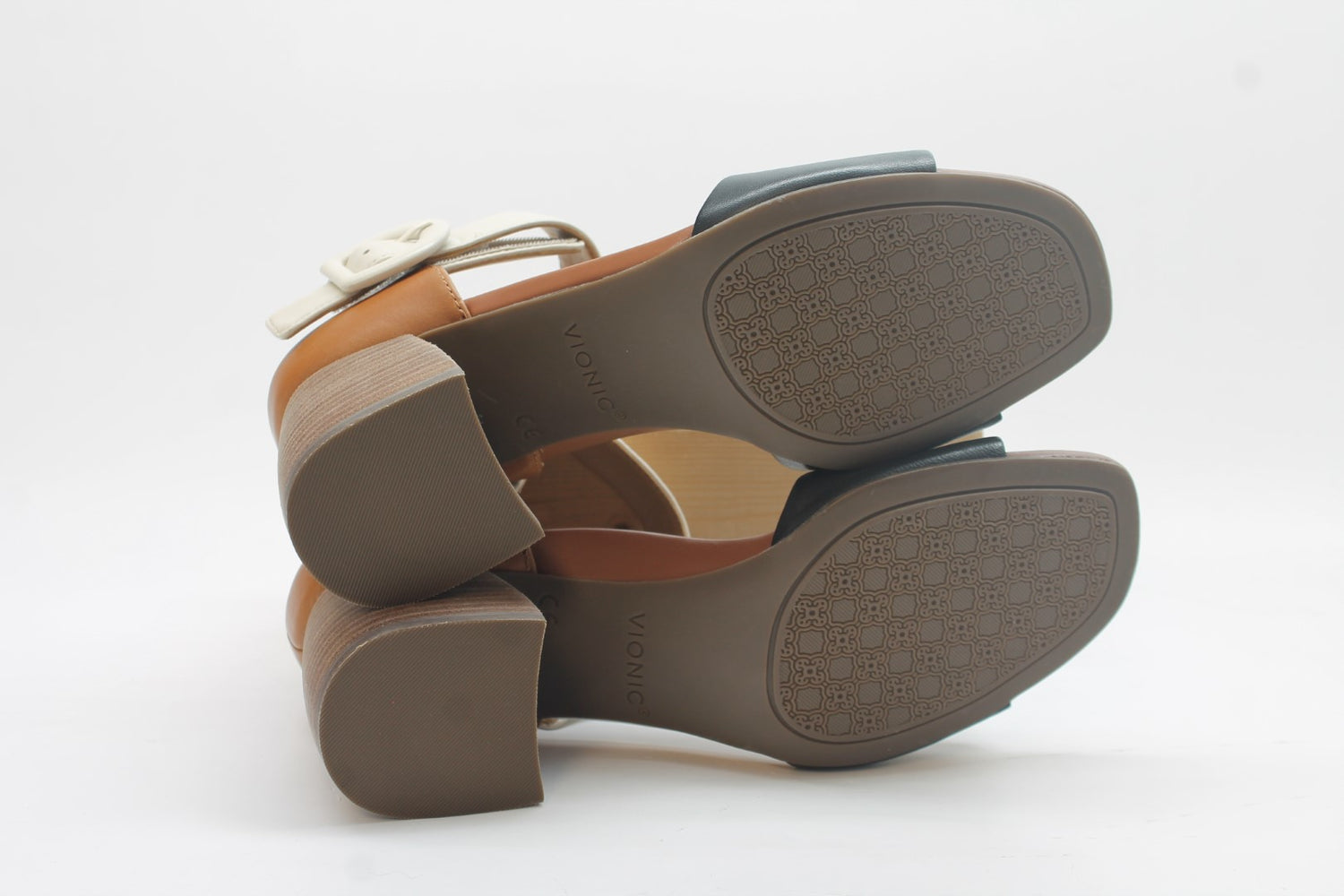 Vionic Chardonnay Women's Sandal Floor Sample