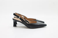 Naturalizer Women's Dalary Slingback Floor Sample