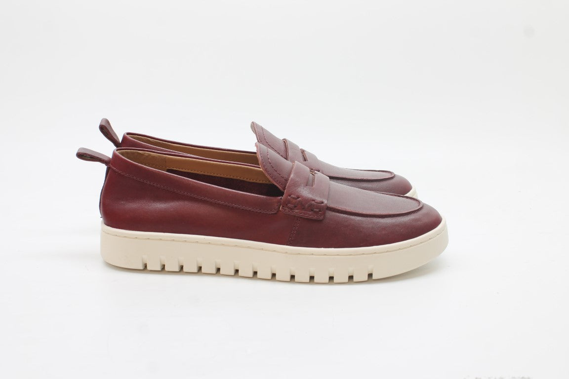 Vionic Uptown Women's Loafers Floor Sample