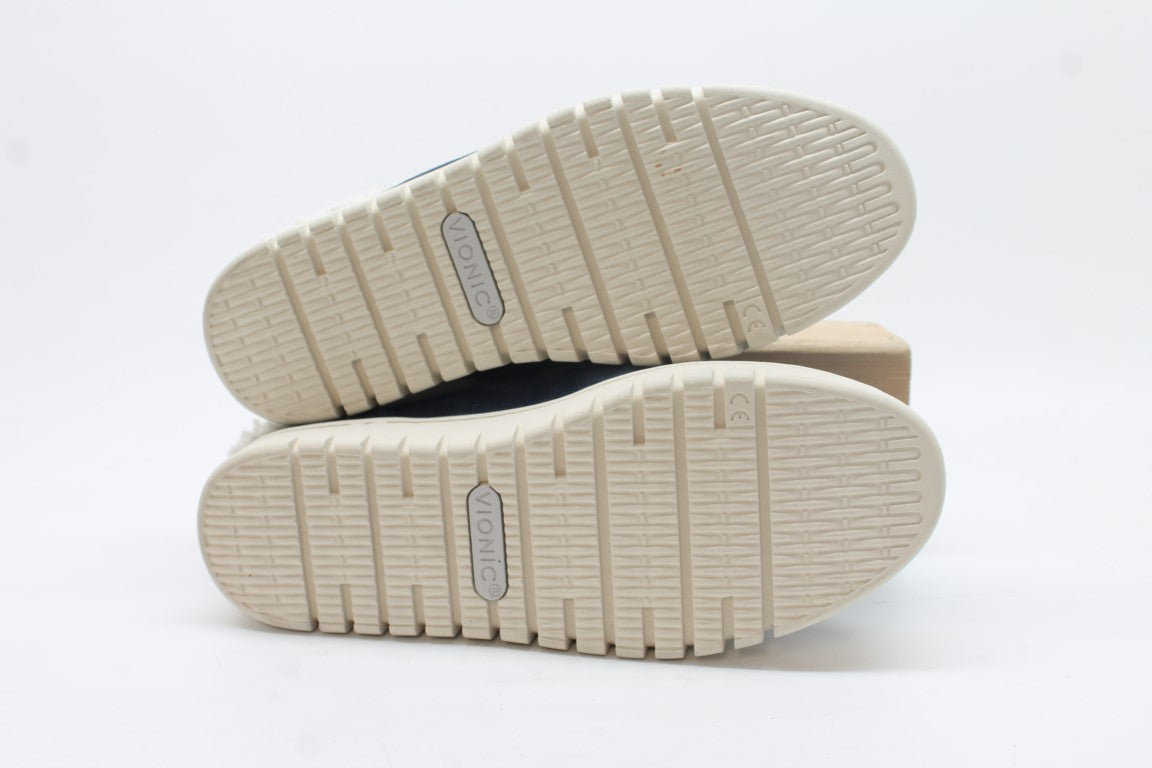 Vionic Women's Uptown Mule Floor Sample
