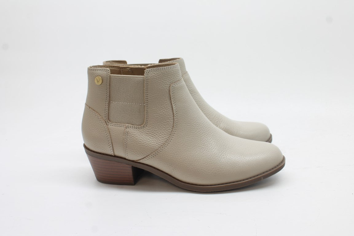 Vionic Women's Finn Boots Floor Sample