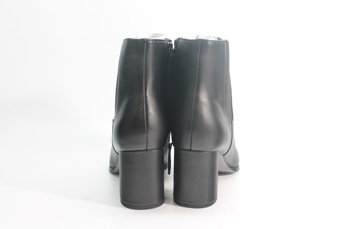 Franco Sarto Women's L-Demmi Pointed Toe Dress Ankle Booties Floor Sample