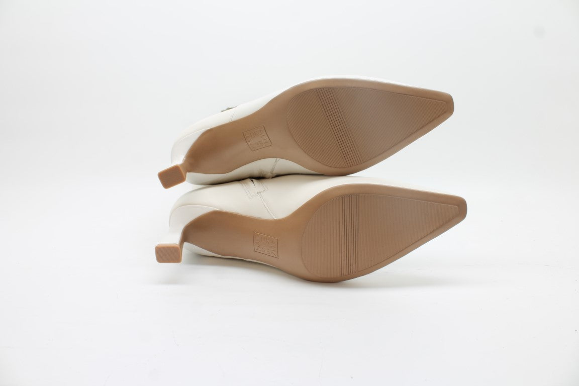 Naturalizer Women's Deesha Ankle Boot Floor Sample