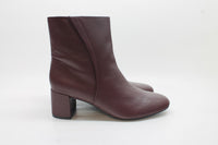 Naturalizer Women's River Booties Floor Sample