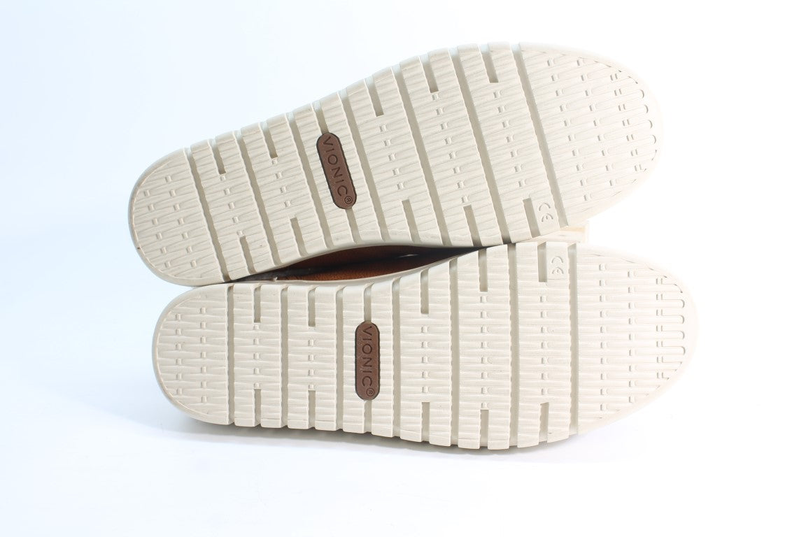 Vionic Women's Uptown Mule Floor Sample