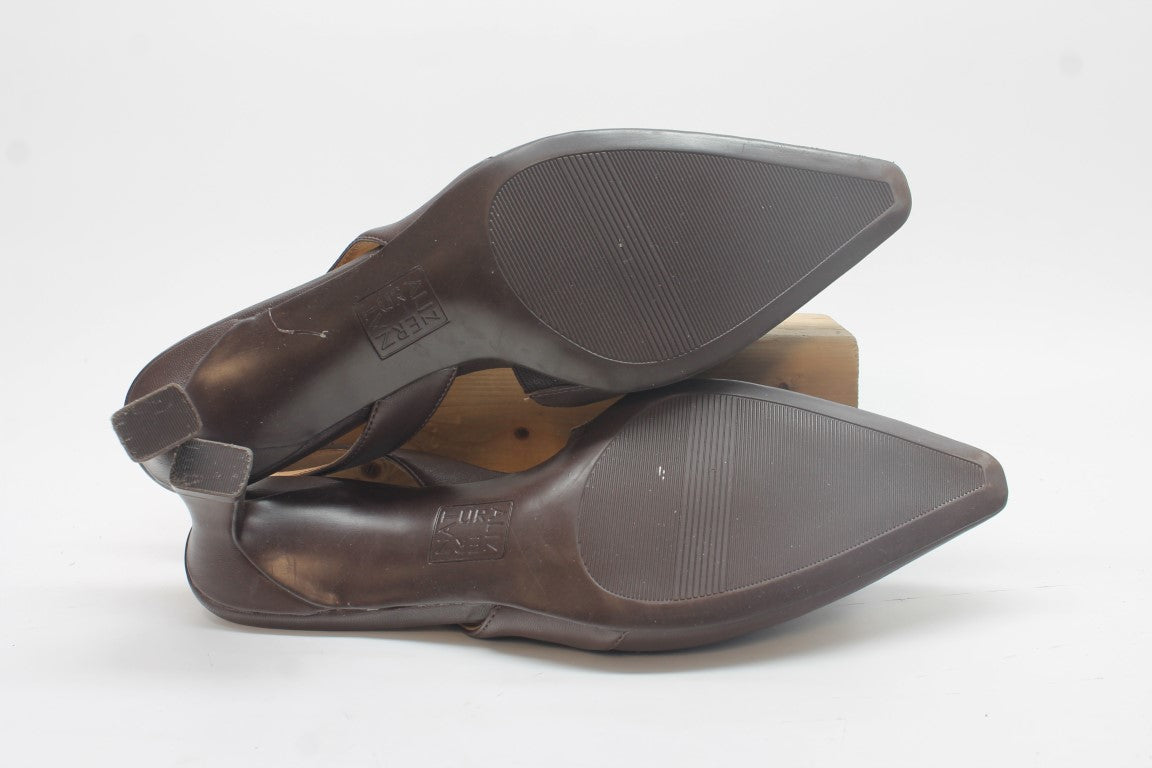 Naturalizer  Women's Dalary Slingback Black Pumps Floor Sample