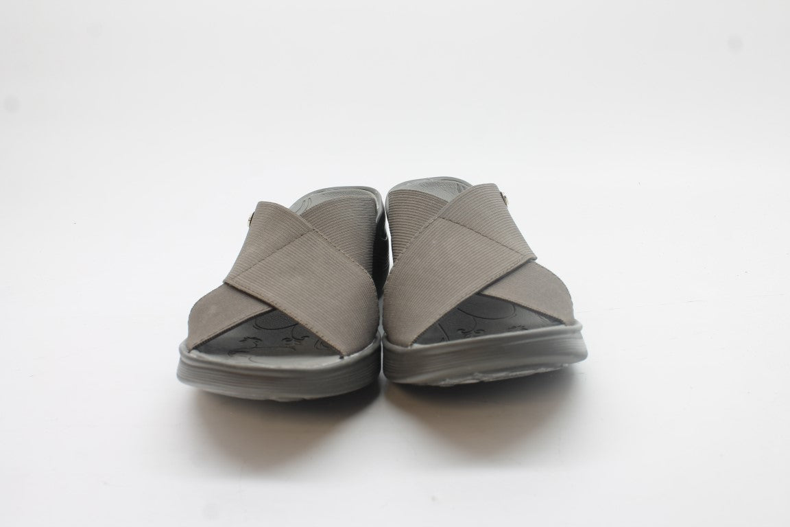 Bzees Desire Women's Slide Sandals Floor Sample
