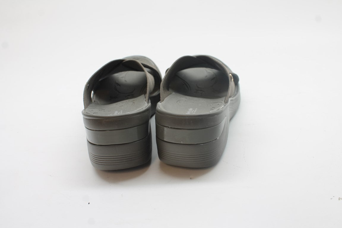 Bzees Desire Women's Slide Sandals Floor Sample