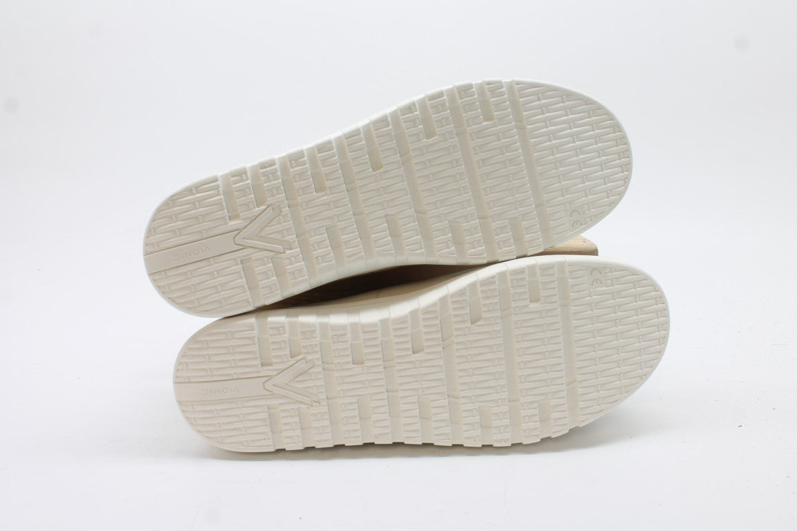 Vionic Women's Uptown Willa Slip On Sneakers Floor Sample