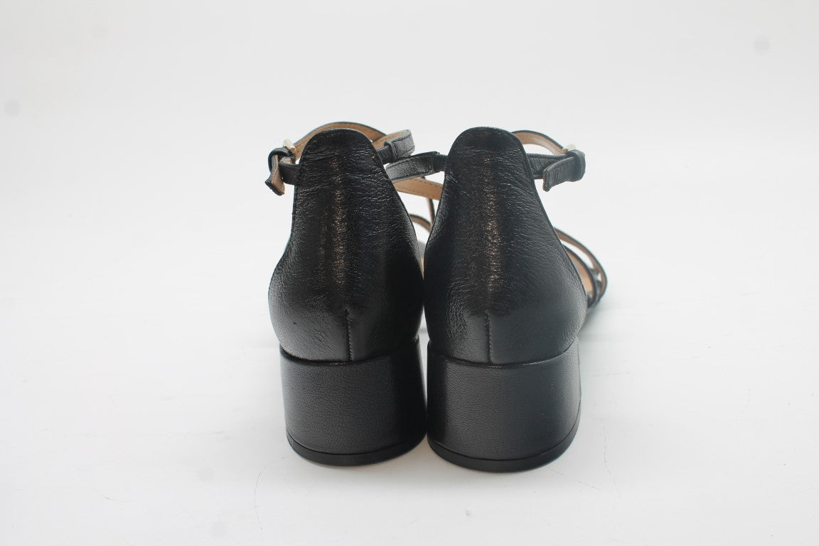 Naturalizer Women's June Sandals Floor Sample