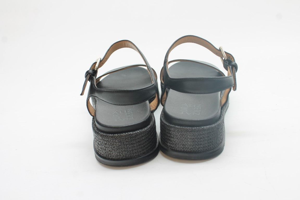 Naturalizer Women's Zane Ankle Strap Platform Sandal Floor Sample