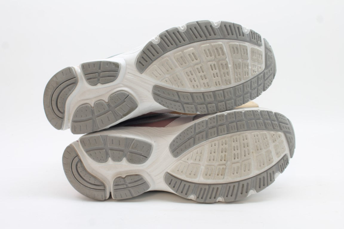 Ryka Invoke Women's Sneakers Floor Sample