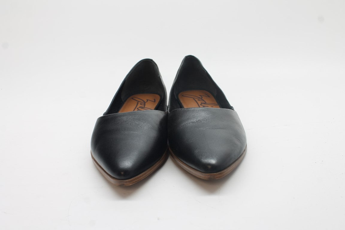 Zodiac Hill Women's Flats Floor Sample 9M