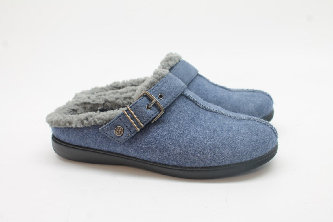 Bzees Eternity Women's Cozy Mules Floor Sample
