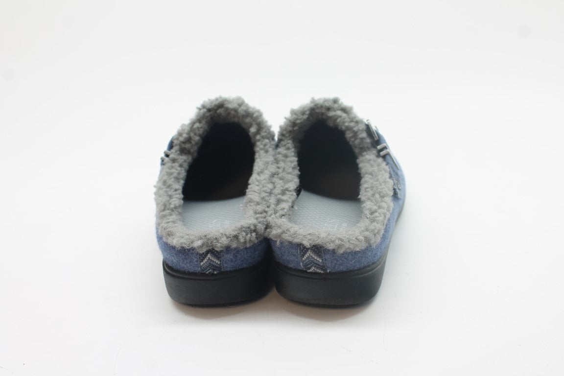 Bzees Eternity Women's Cozy Mules Floor Sample