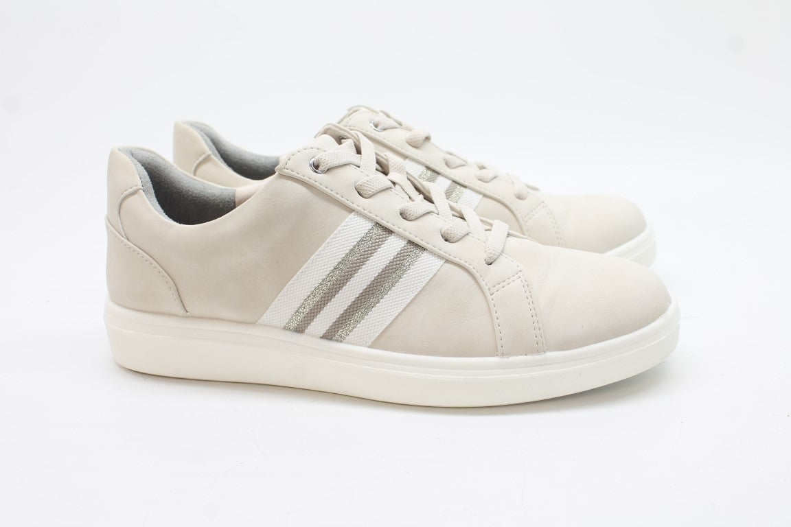 Bzees Happy Friday Women's Sneakers Floor Sample
