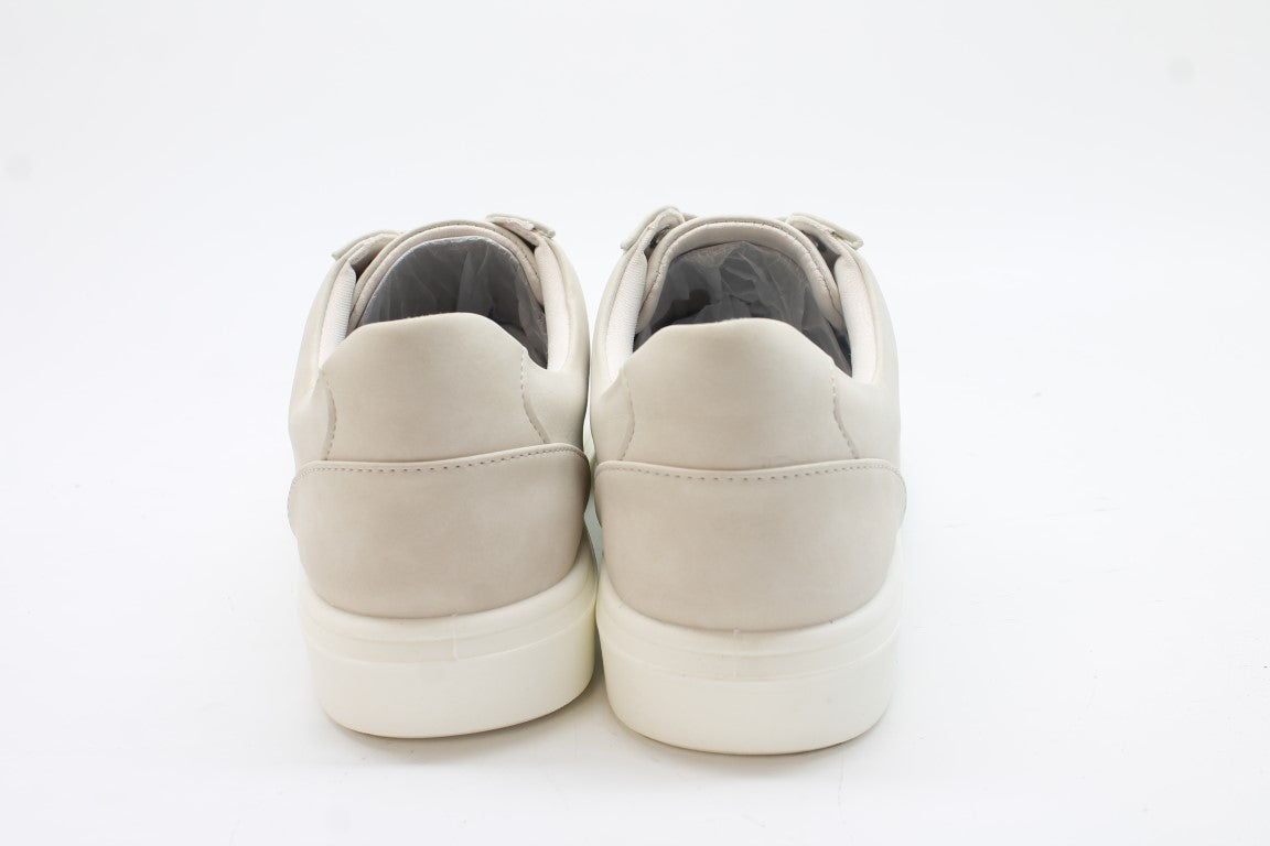 Bzees Happy Friday Women's Sneakers Floor Sample