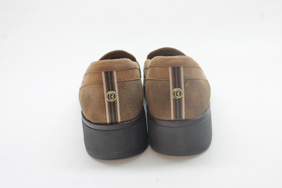 BZees Fast Track Women's Slip-On Loafers Floor Sample