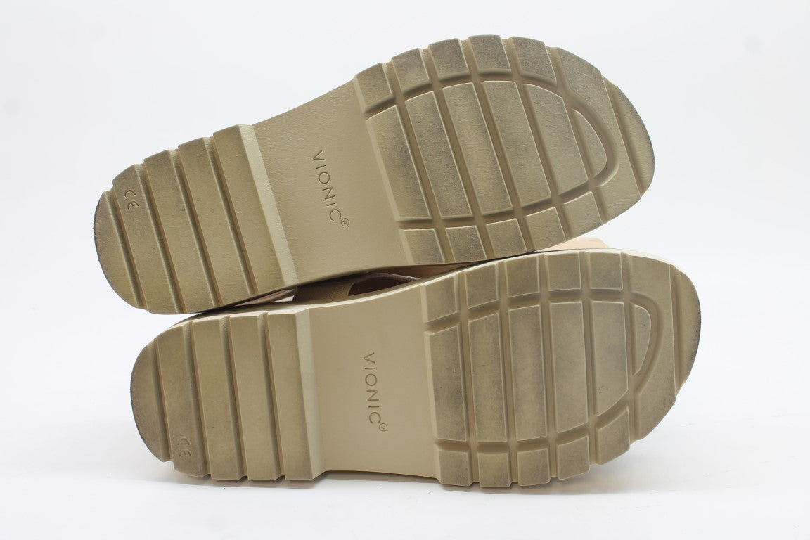 Vionic Women's Alondra Lug Platform Sandals Floor Sample