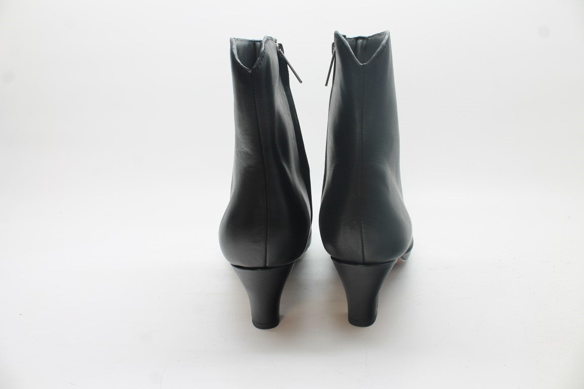 Franco Sarto Women's A-Alexandria Ankle Boots Floor Sample