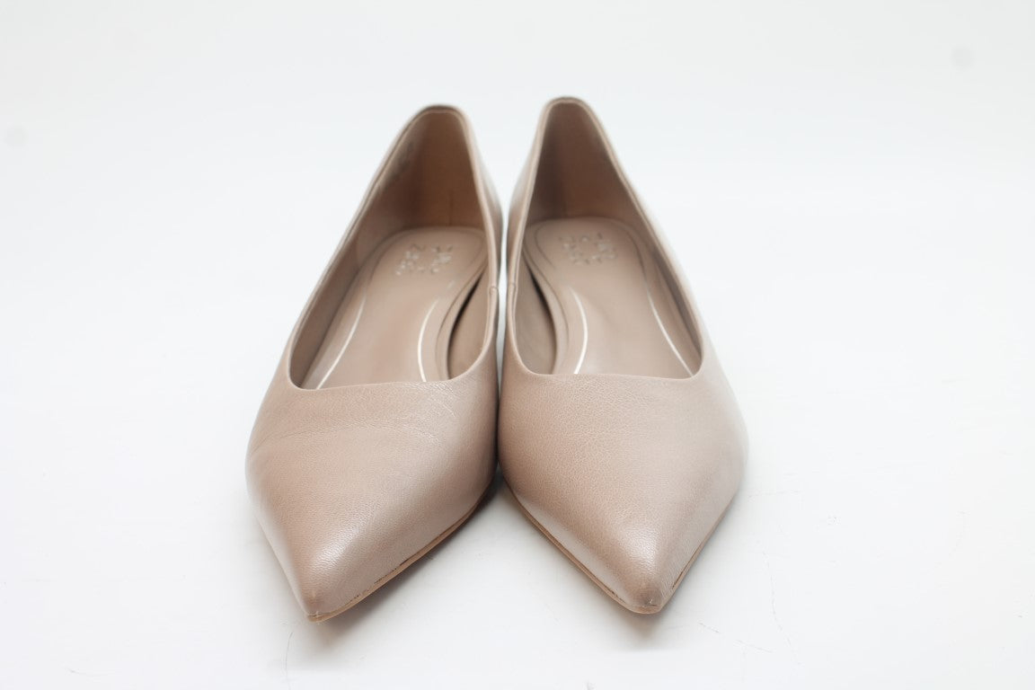 Naturalizer Women's Natalia Kitten Heel Floor Sample