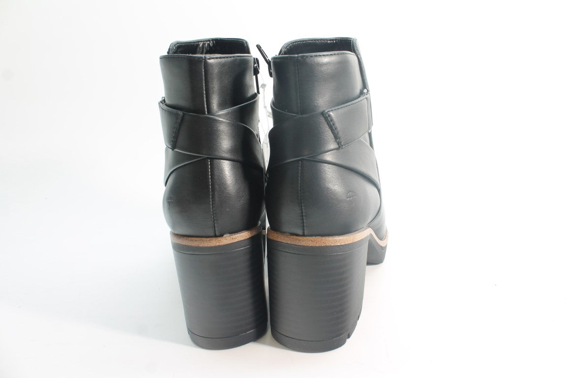 Naturalizer Women's Madalynn Strap Boots Ankle Floor Sample