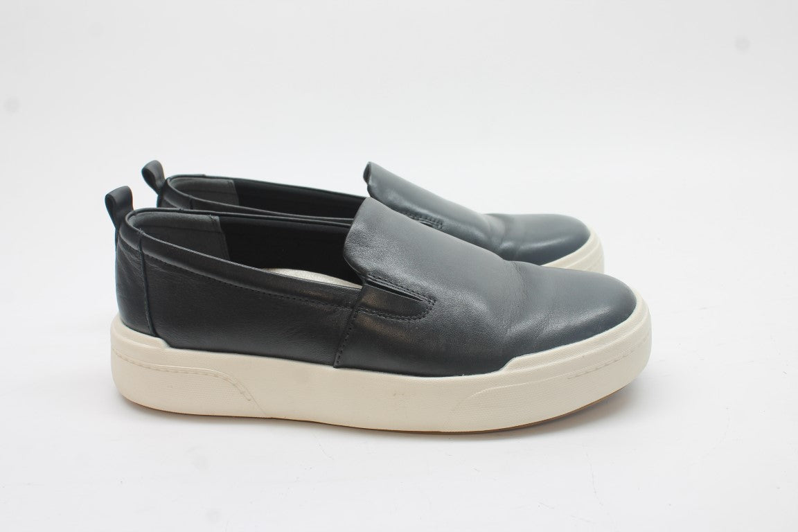 Vionic Carson Women's Slip On Sneakers Floor Sample
