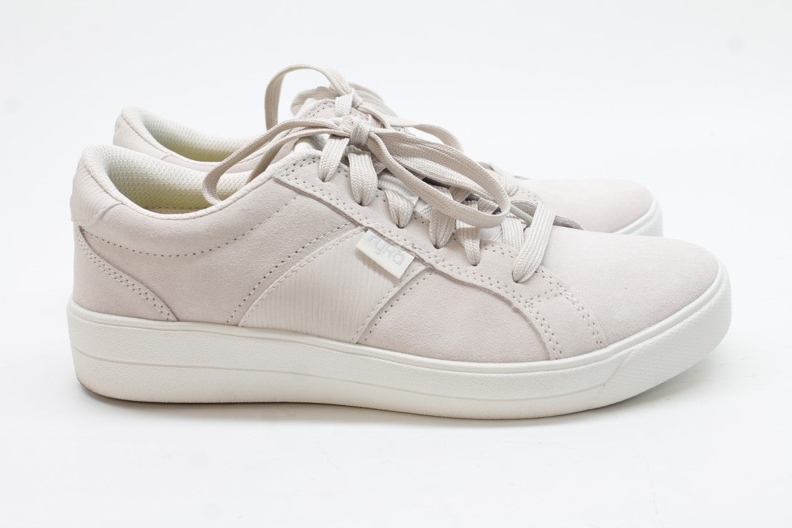 Ryka Women's VIV Classic Sneakers Floor Sample