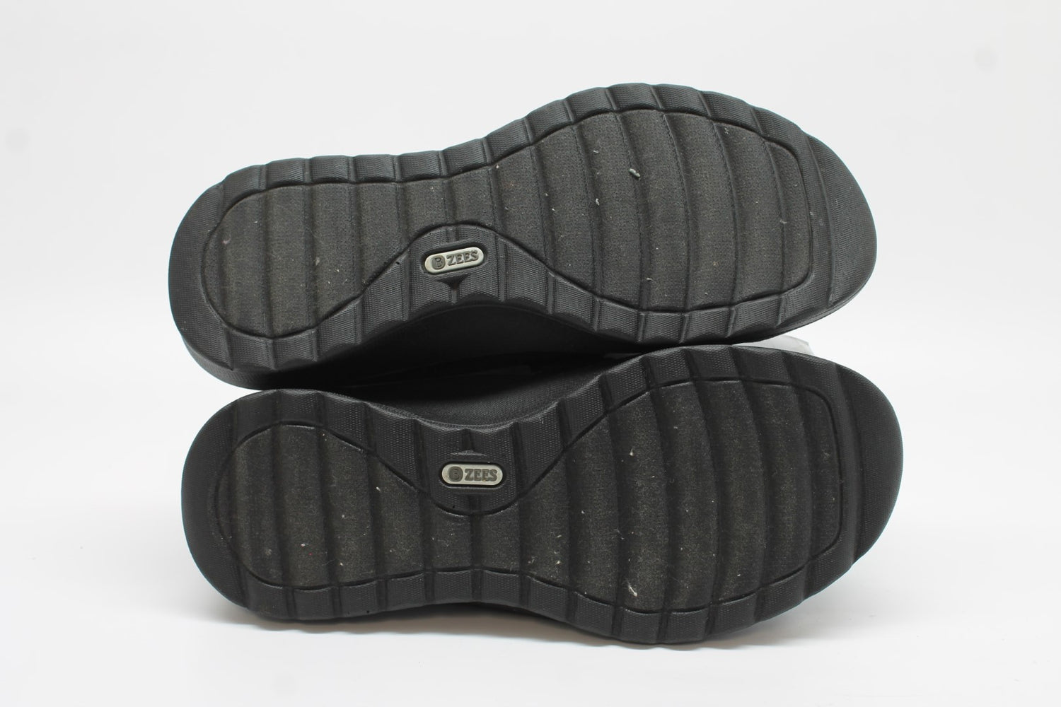 BZees Women's Galleria Slip On Mules Floor Sample