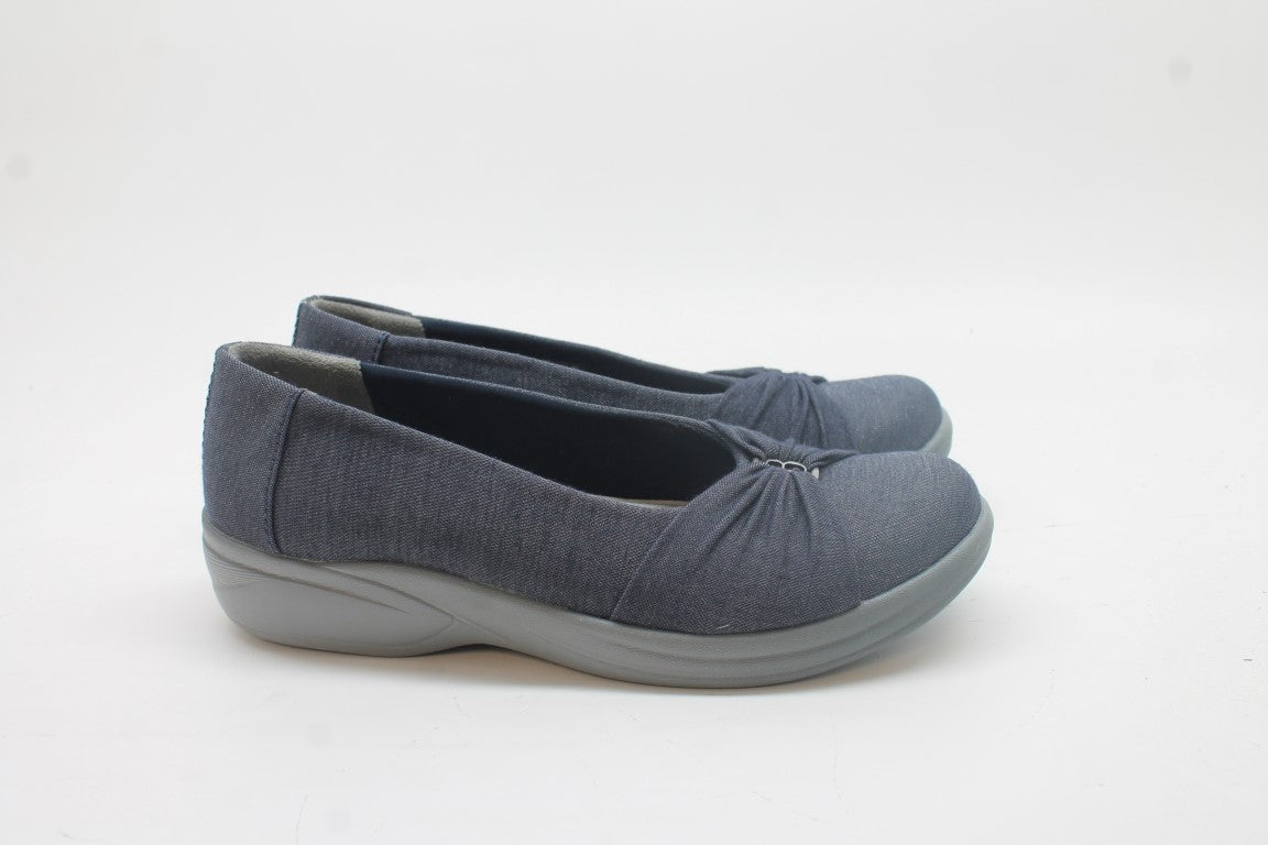 BZees Women's Paige Slip On Ballet Flats Floor Sample