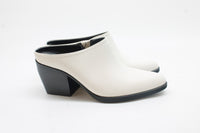 Naturalizer Women's Fairmont Mules Floor Sample