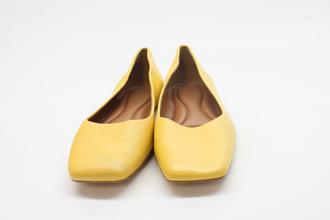Franco Sarto Women's A-Flexa Amaya Flats Floor Sample