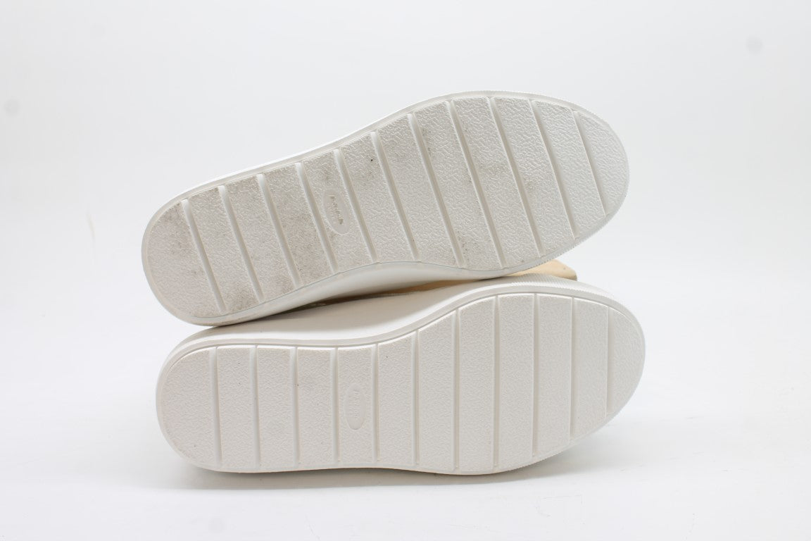 Dr. Scholl's Women's Time Off Knit Sneakers FLoor Sample