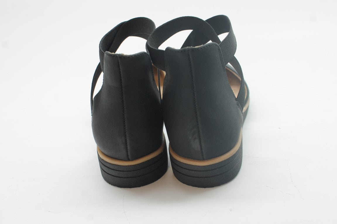 Naturalizer Women's Intro Flat Floor Sample