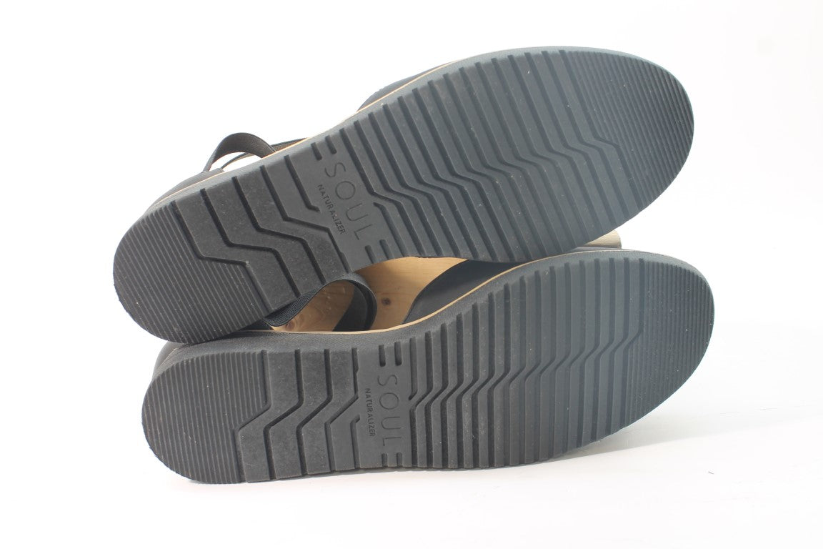 Naturalizer Women's Intro Flat Floor Sample