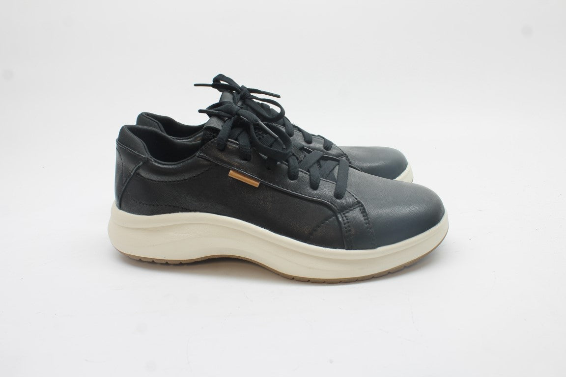 Dr. Scholl's Women's Feel Good Lace Up Sneakers Floor Sample