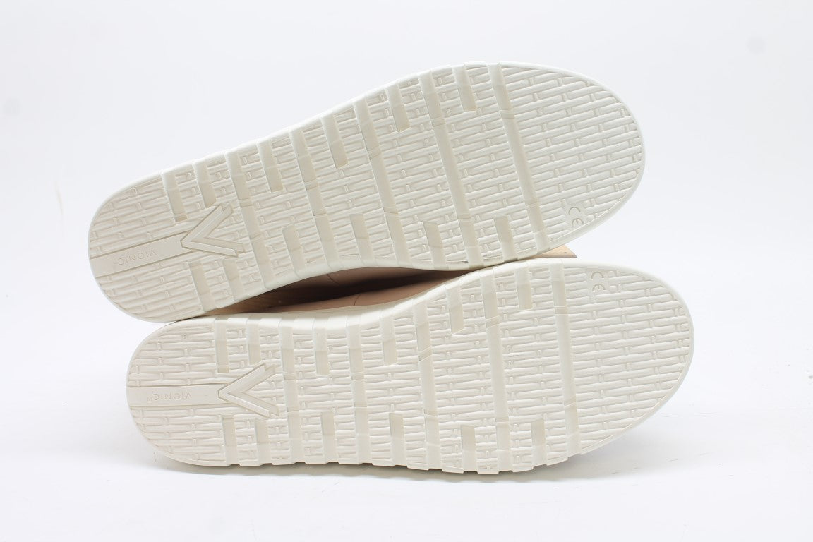 Vionic Women's Uptown Willa Slip On Sneakers Floor Sample