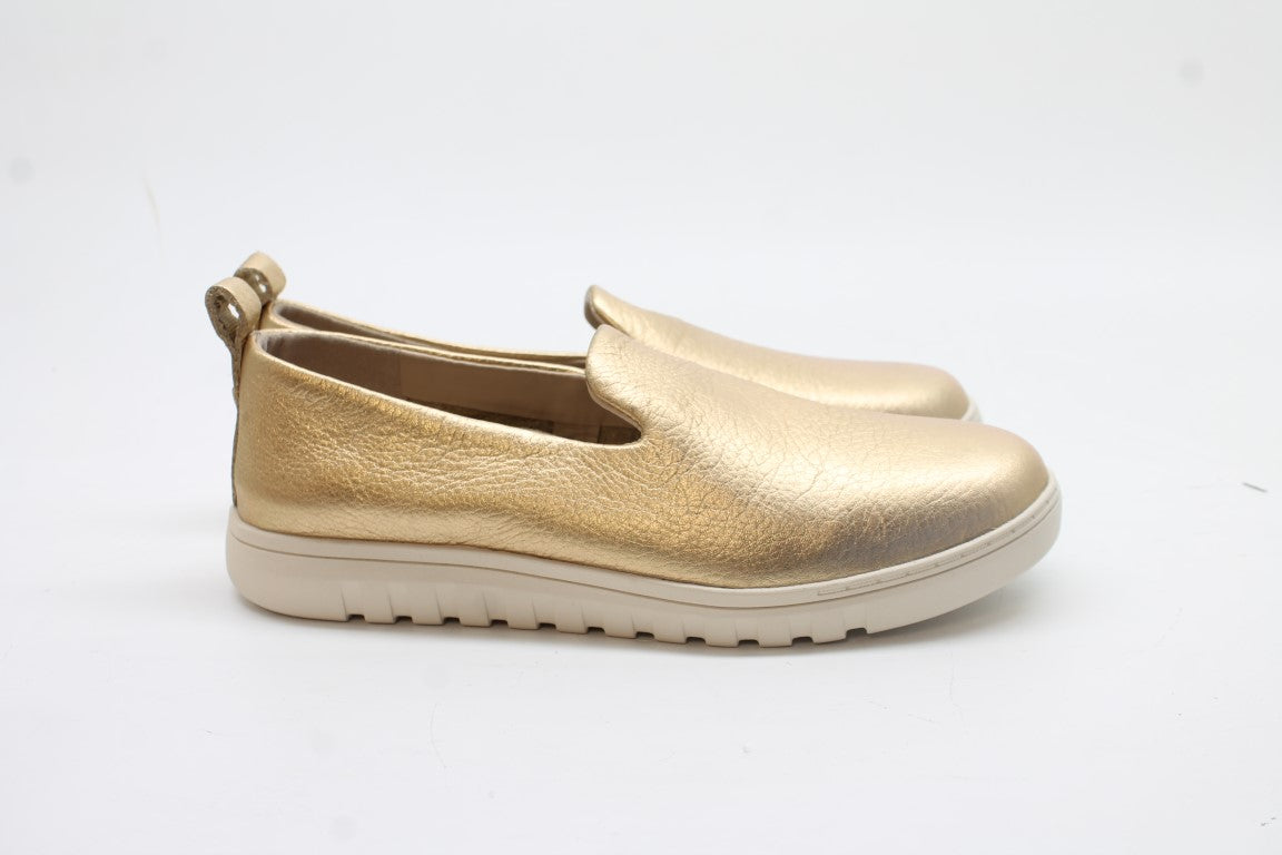 Vionic Women's Uptown Willa Slip On Sneakers Floor Sample