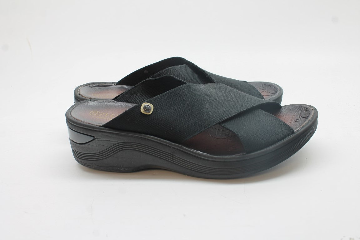 Bzees Desire Women's Slide Sandals Floor Sample