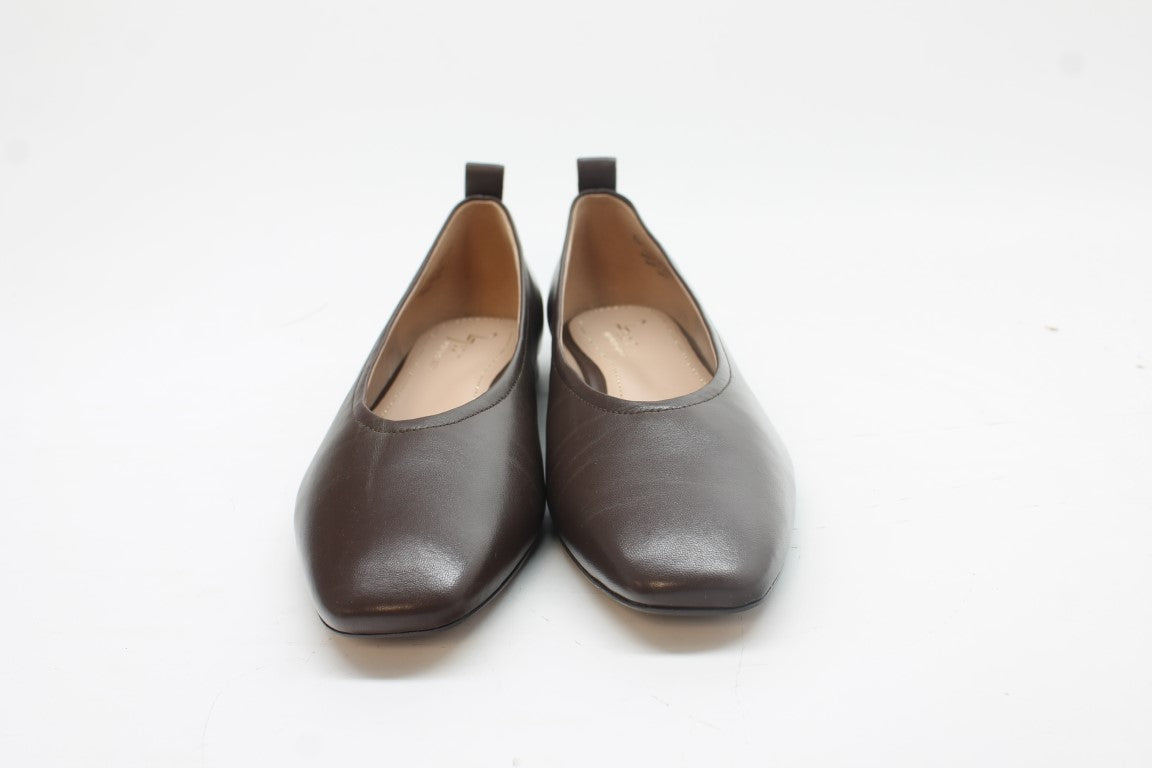 Naturalizer Women's Carla Flats Floor Sample