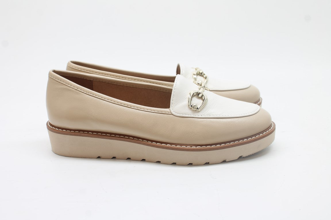 Naturalizer Women's Adiline-Bit Black Loafers Floor Sample