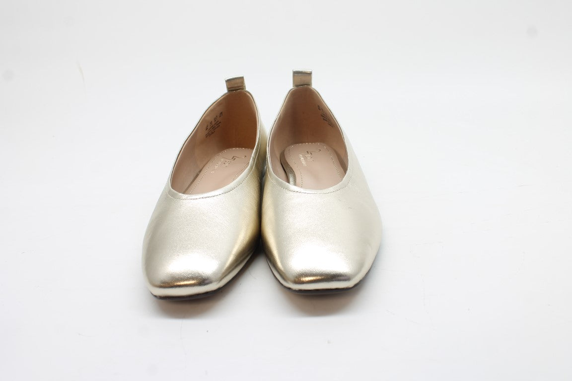Naturalizer Women's Carla Flats Floor Sample