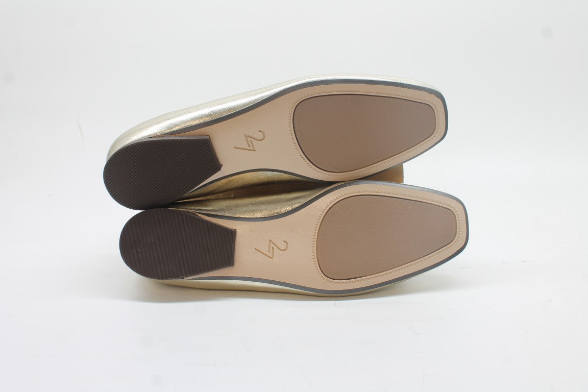 Naturalizer Women's Carla Flats Floor Sample