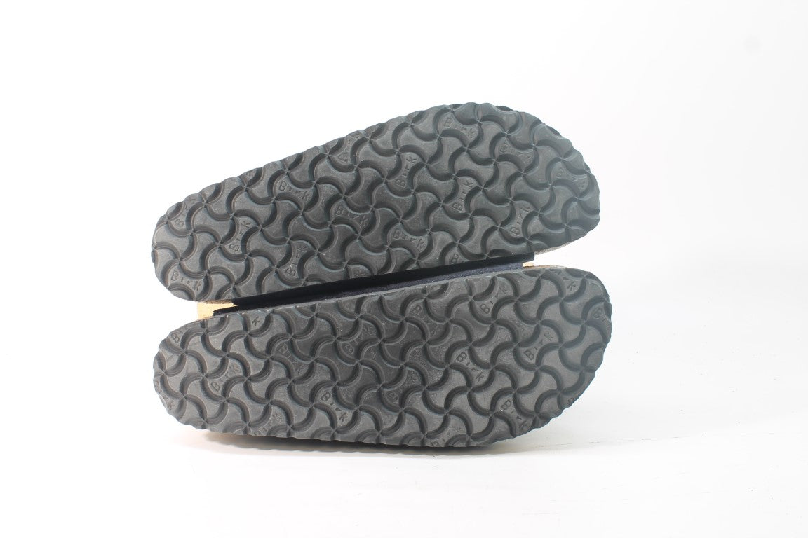 Birkenstock Women's Arizona Soft Footbed Sandals Floor Sample