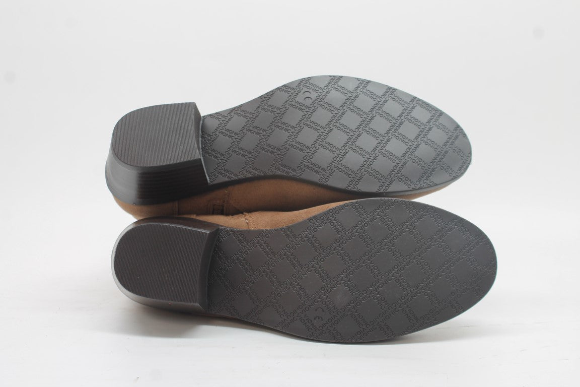 Vionic Women's Finn Boots Floor Sample