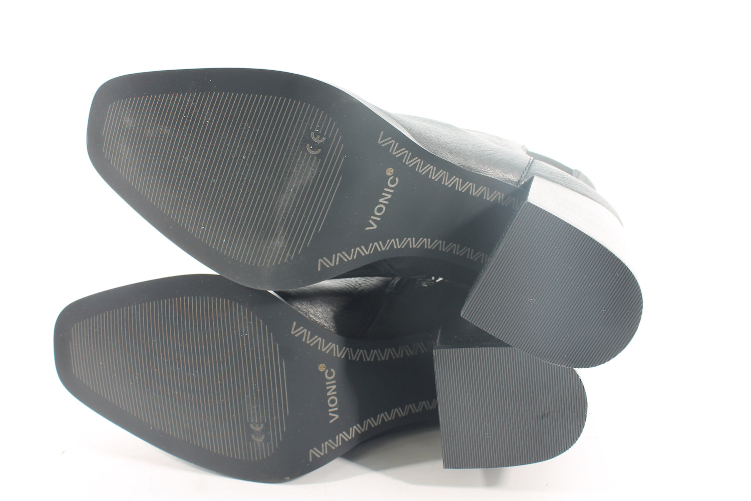 Vionic Women's Vynn Boots Floor Sample