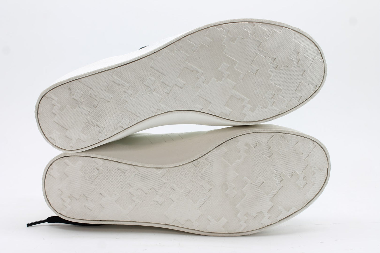 Dr. Scholl's Women's Madison Lace Sneakers Floor Sample